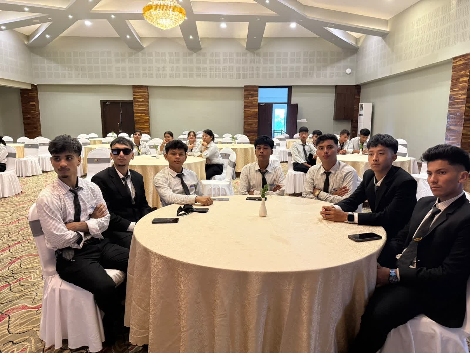 +2 Management | Hotel management